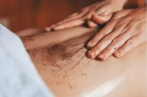 Exfoliation de café et sel